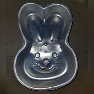 Wilton Rabbit Easter Bunny Cake Pan